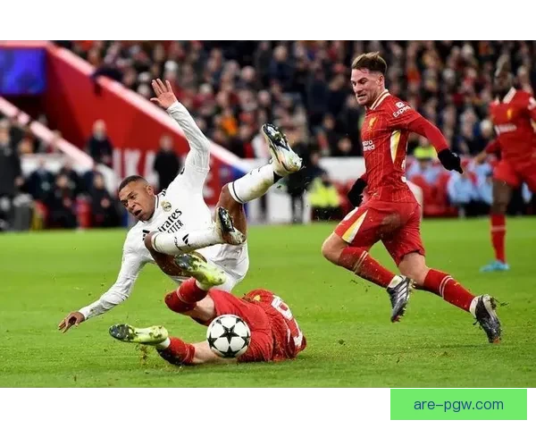 皇马迎战拜仁欧冠激战前瞻谁能笑到最后