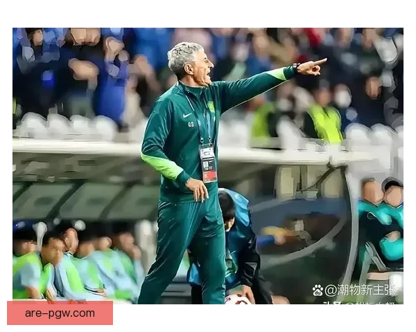 维通主场零比三惨败蒙斯防线频频失误进攻乏力球迷担忧球队与前景